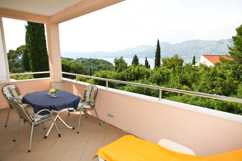 Apartments Villa Ana ツァヴタット 部屋 写真